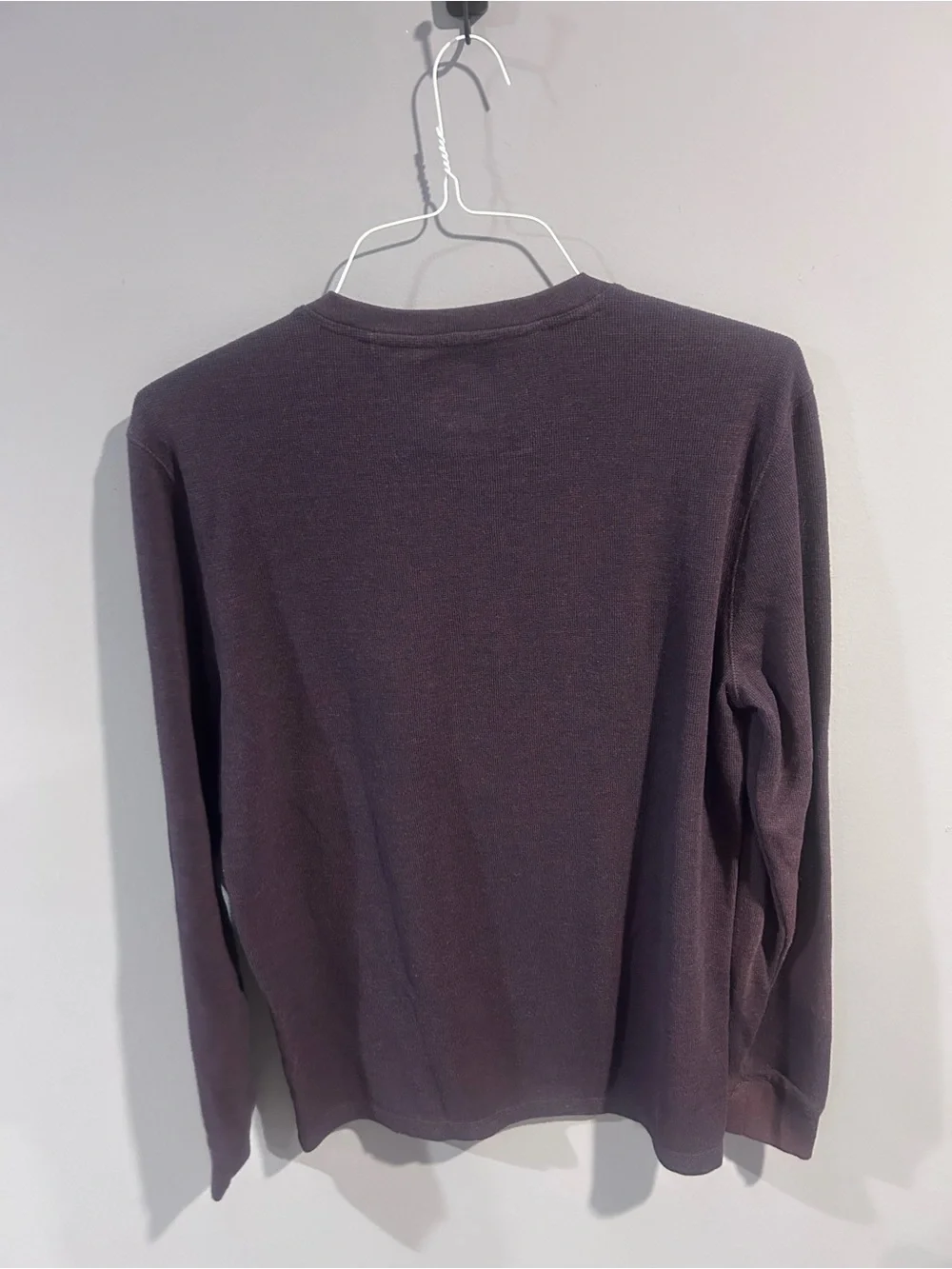 Banana Republic Men’s Large Waffle Knit Henley Long Sleeve Shirt | Burgundy Plum